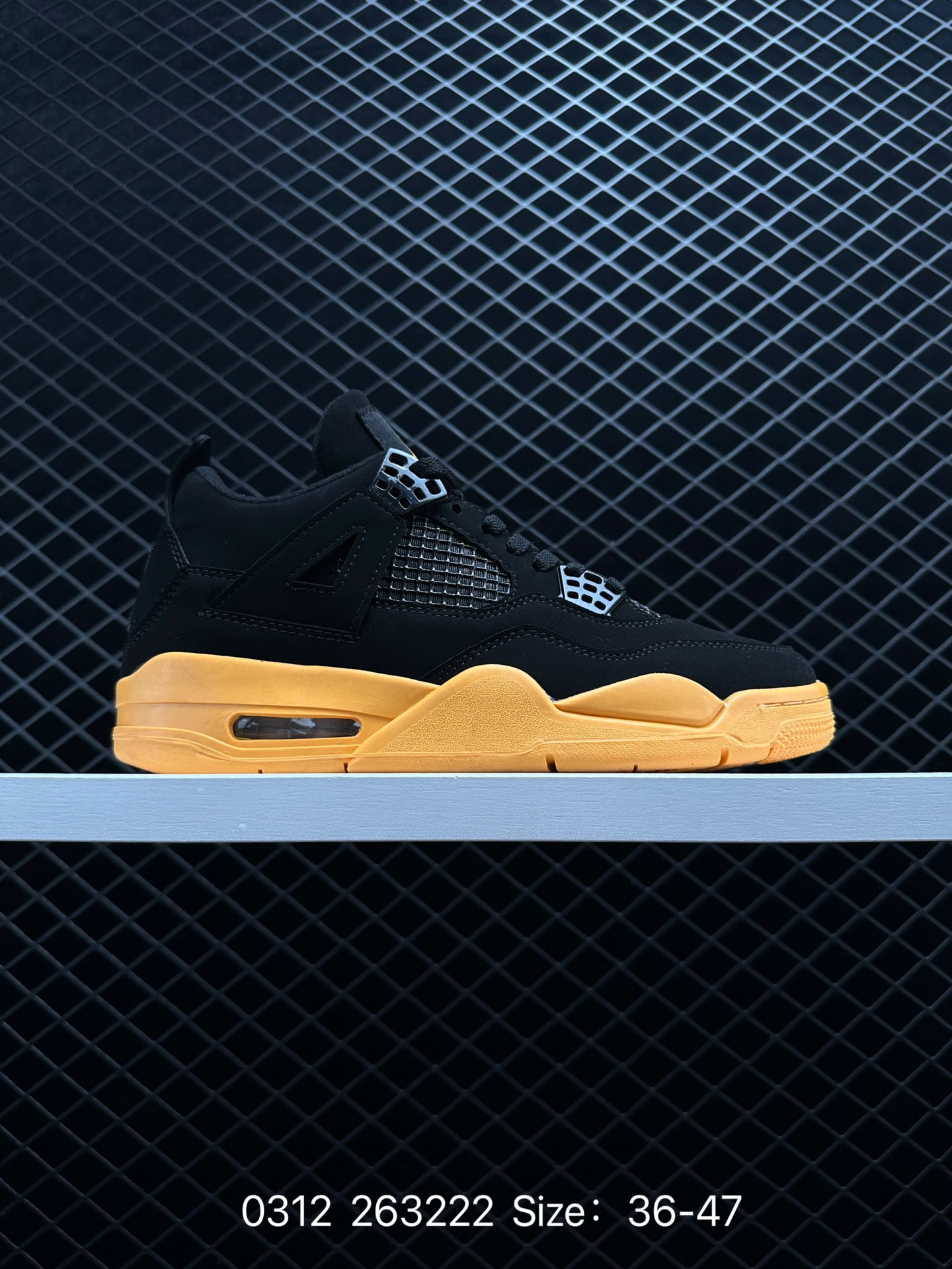 Air Jordan 4 Retro “Bred”